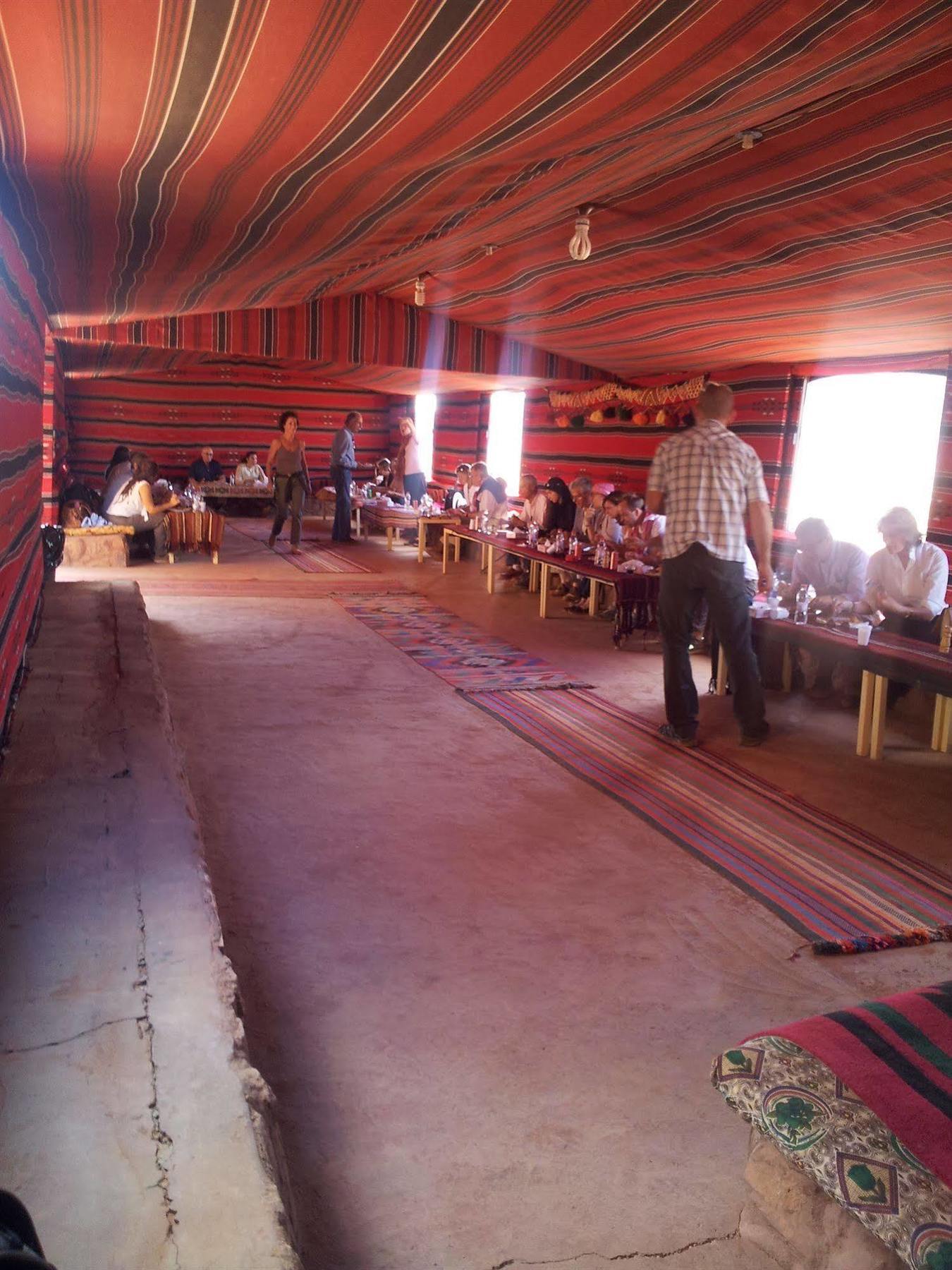 Wadi Rum Caravan Camp Extérieur photo