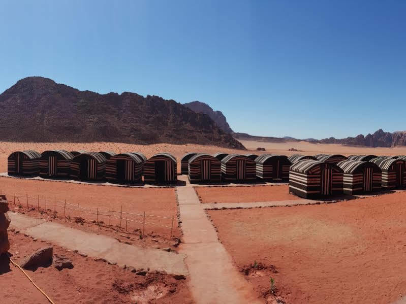 Wadi Rum Caravan Camp Extérieur photo